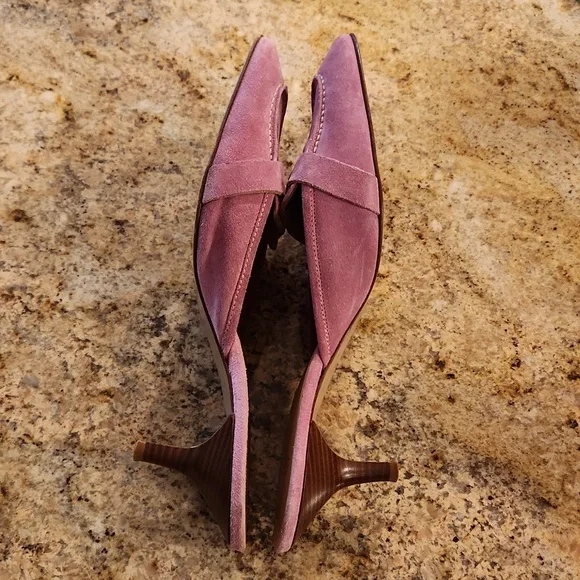 Coach Pink Suede Mule Sandals. Buckle - Picture 11 of 16